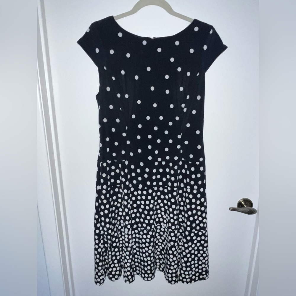 Anne Klein Navy Polka dot dress size 10, pre owned
